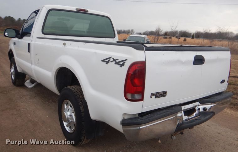 image for item GF9025 2002 Ford F250 Super Duty pickup truck