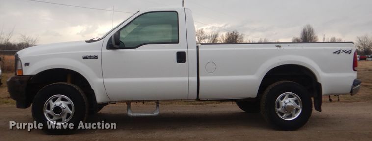 image for item GF9025 2002 Ford F250 Super Duty pickup truck