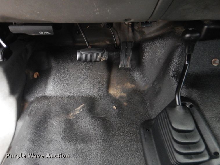 image for item GF9025 2002 Ford F250 Super Duty pickup truck