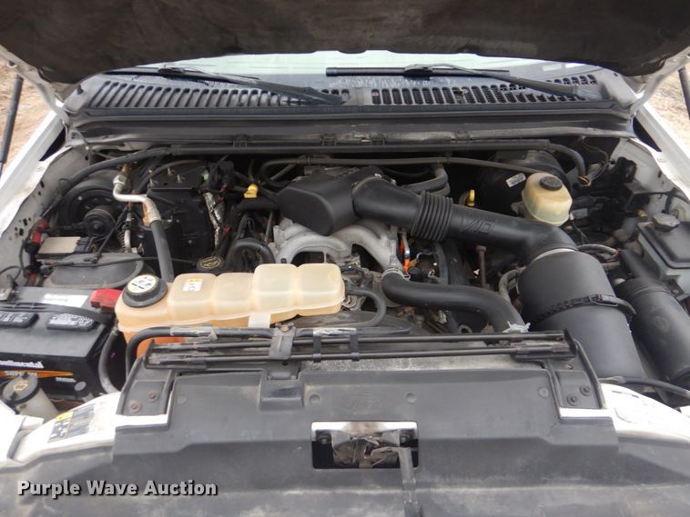 image for item GF9025 2002 Ford F250 Super Duty pickup truck