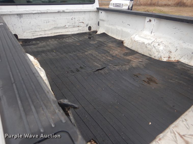 image for item GF9025 2002 Ford F250 Super Duty pickup truck