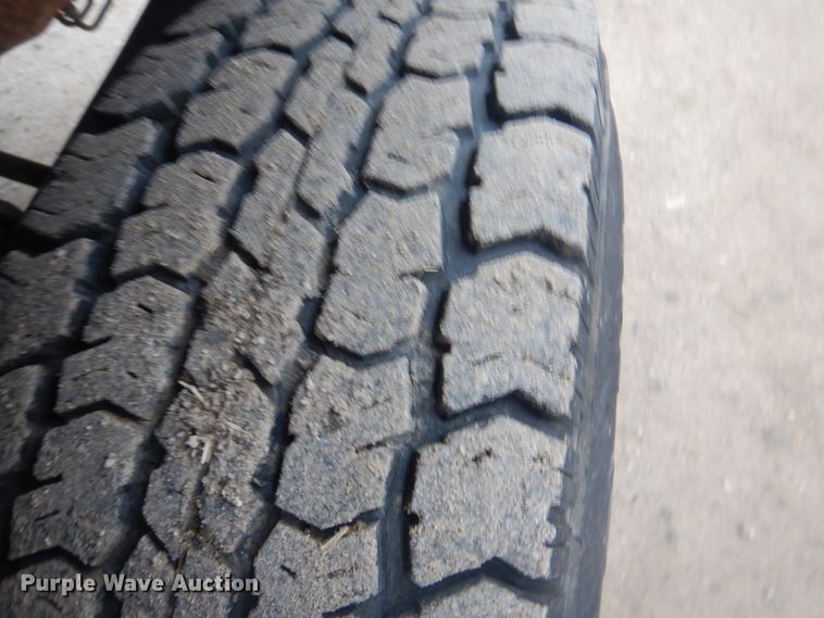 image for item GF9025 2002 Ford F250 Super Duty pickup truck