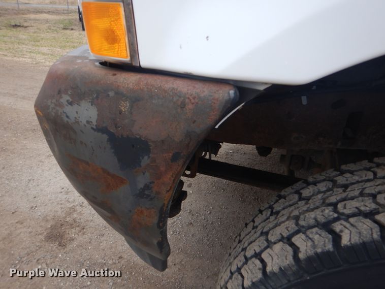 image for item GF9025 2002 Ford F250 Super Duty pickup truck