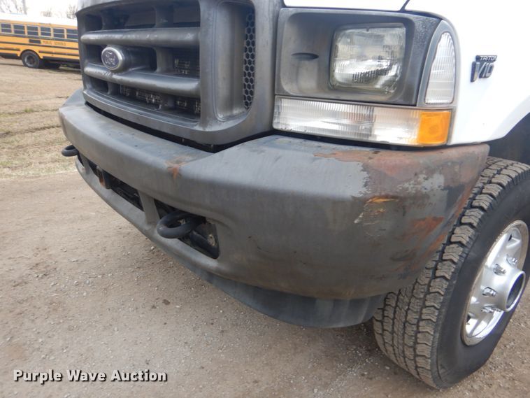 image for item GF9025 2002 Ford F250 Super Duty pickup truck