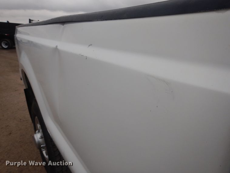 image for item GF9025 2002 Ford F250 Super Duty pickup truck