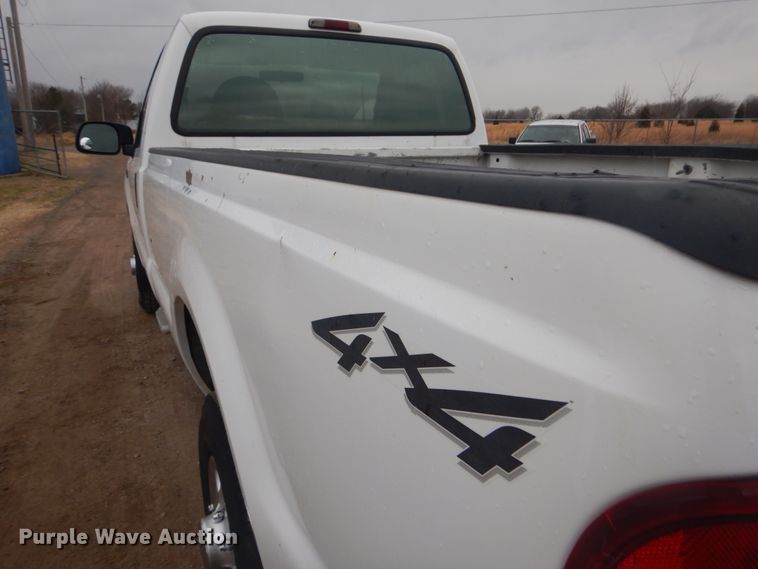 image for item GF9025 2002 Ford F250 Super Duty pickup truck