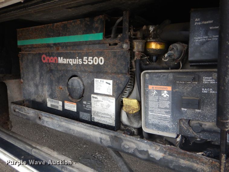 image for item GF9027 2001 Fleetwood Bounder RV