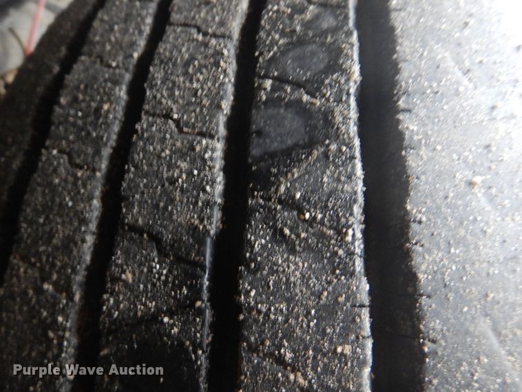 image for item GF9027 2001 Fleetwood Bounder RV