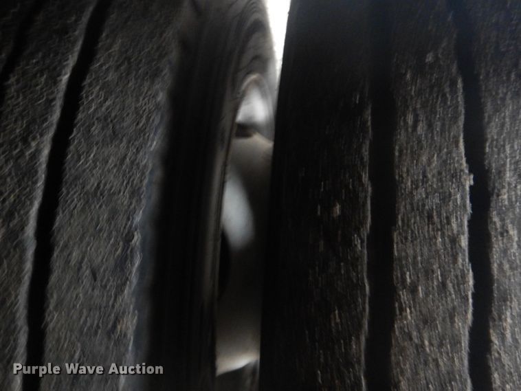 image for item GF9027 2001 Fleetwood Bounder RV