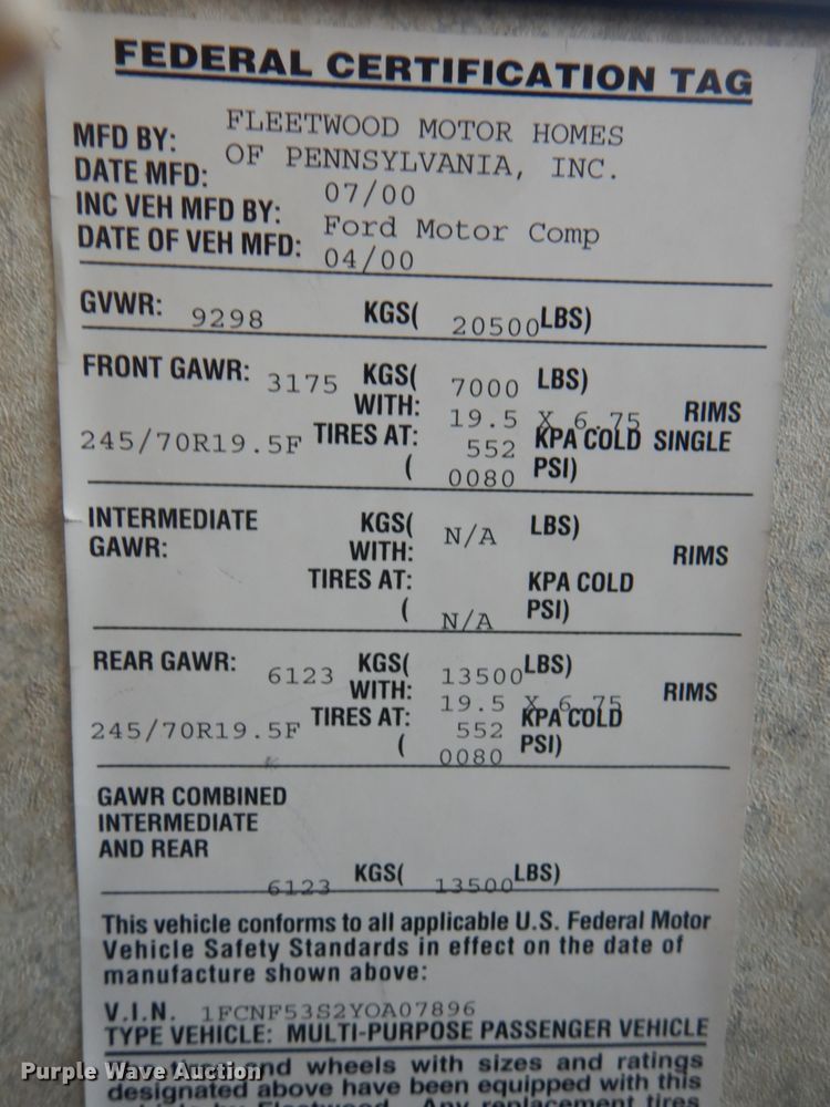 image for item GF9027 2001 Fleetwood Bounder RV