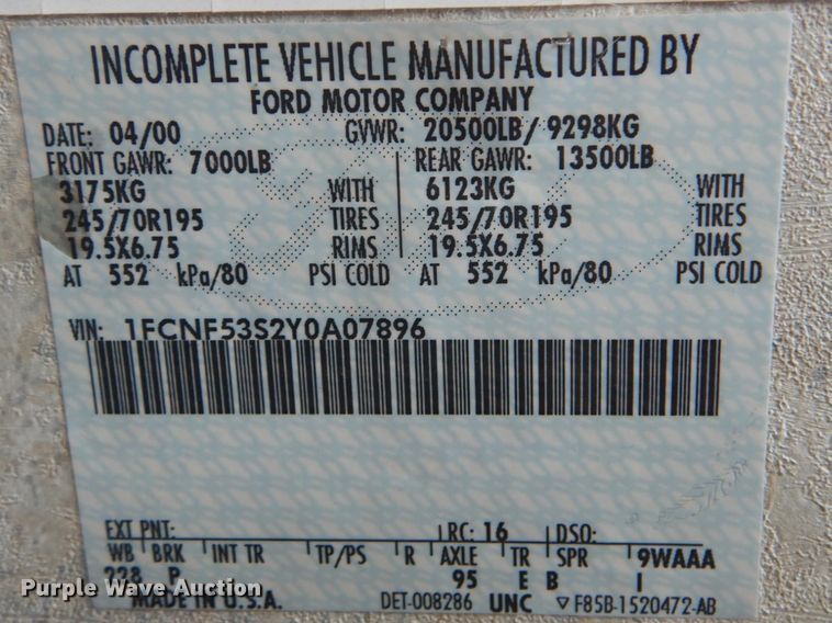 image for item GF9027 2001 Fleetwood Bounder RV