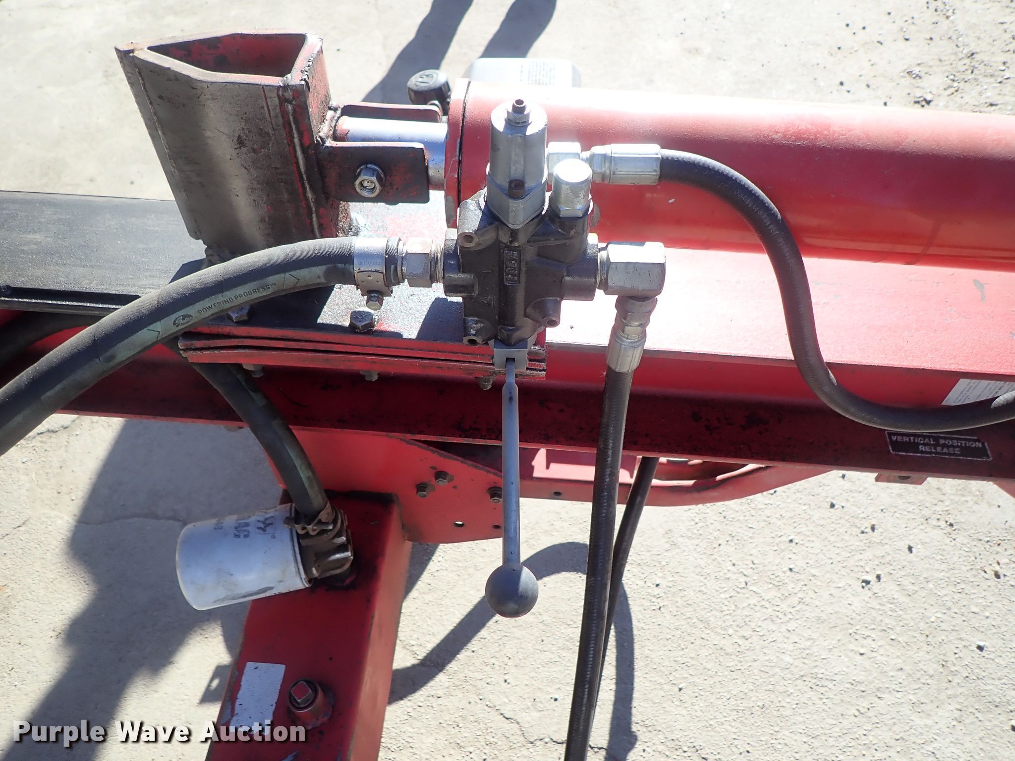 Duerr log splitter in Wichita, KS Item DC3379 sold Purple Wave