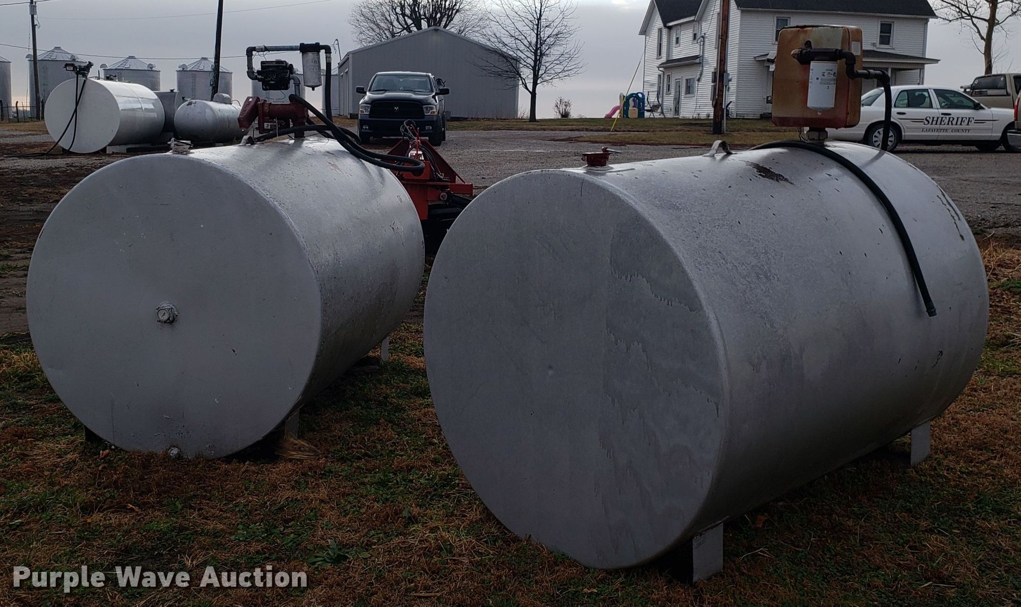 (2) 500 gallon fuel tanks in Lexington, MO Item EZ9044 sold Purple Wave