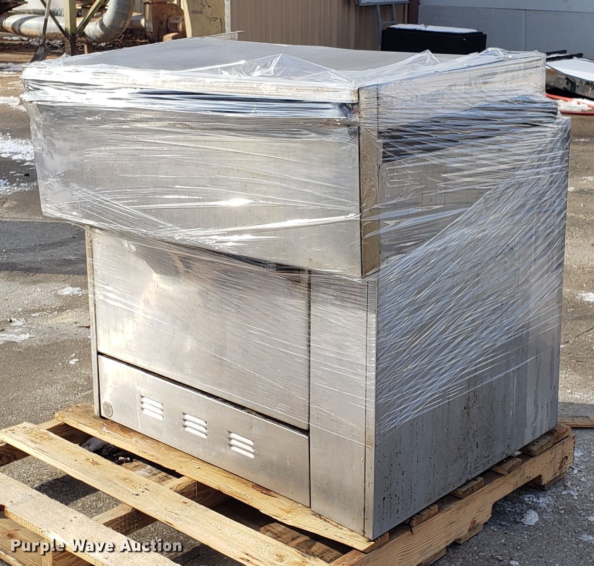 Stainless steel stove in Warsaw, MO Item GA9402 sold Purple Wave