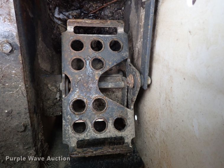 image for item DC3375 1997 Bobcat 773 skid steer