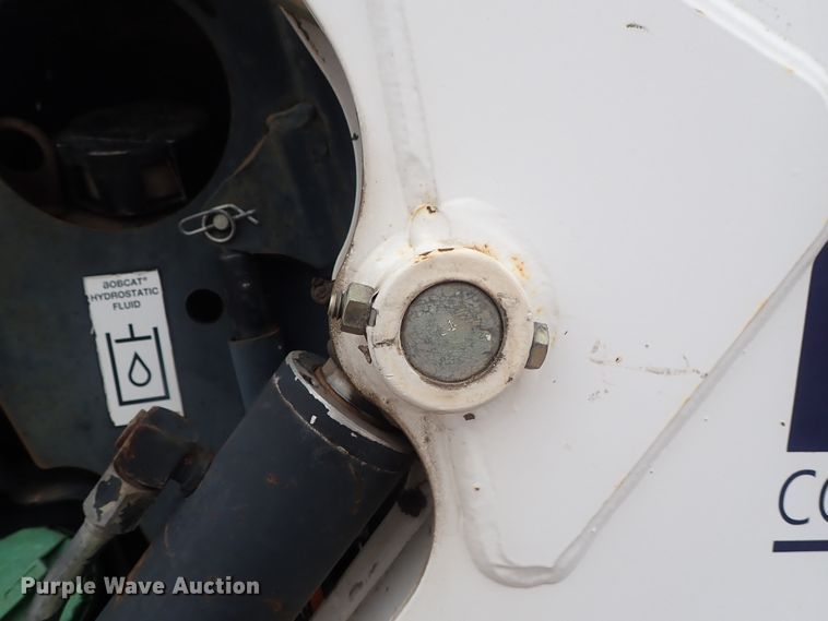 image for item DC3375 1997 Bobcat 773 skid steer