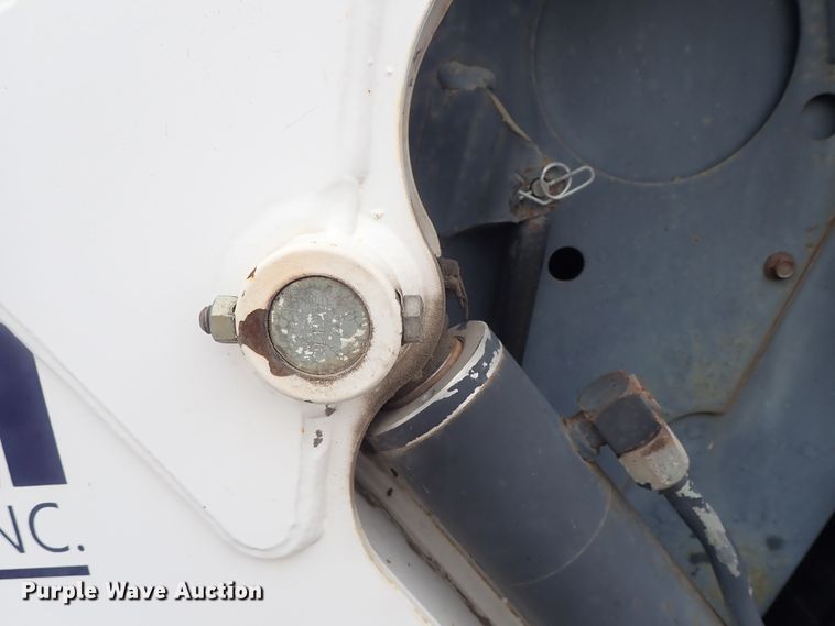 image for item DC3375 1997 Bobcat 773 skid steer