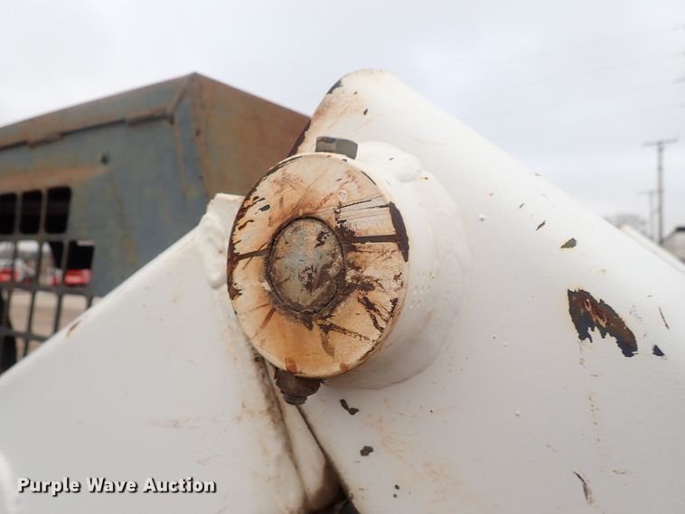 image for item DC3375 1997 Bobcat 773 skid steer