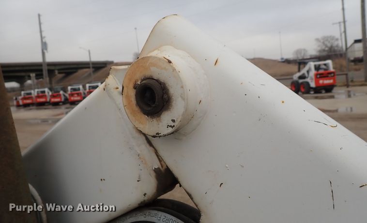 image for item DC3375 1997 Bobcat 773 skid steer