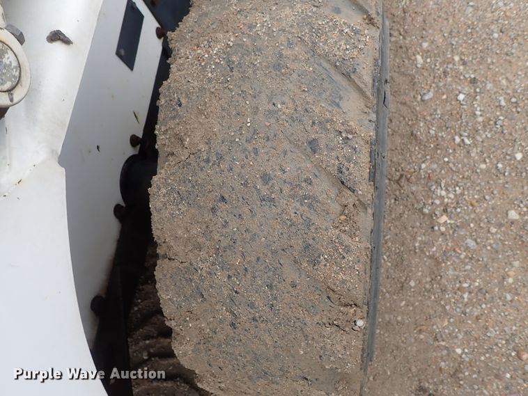 image for item DC3375 1997 Bobcat 773 skid steer