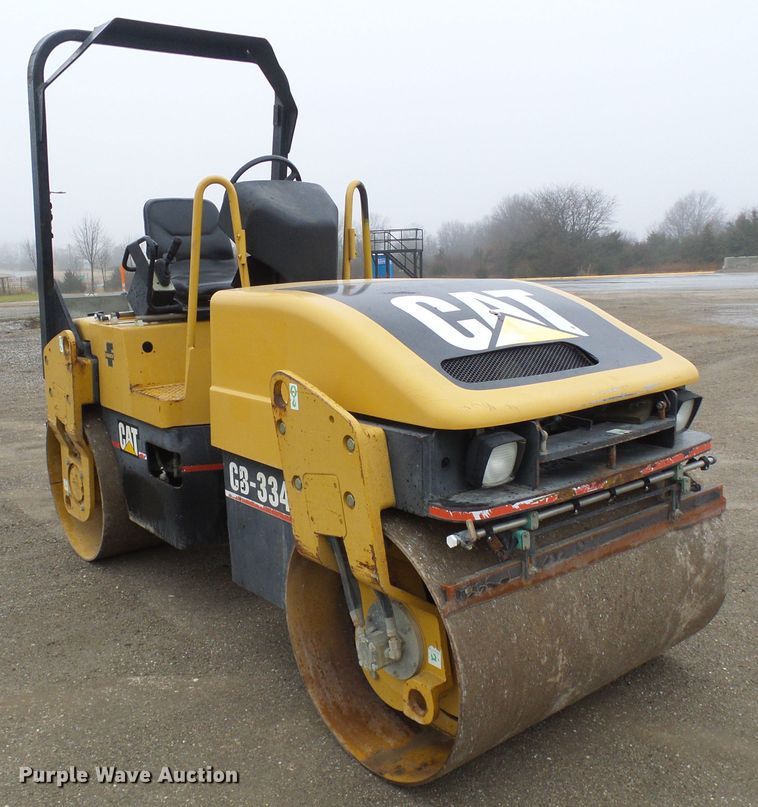 image for item DD1975 2001 Caterpillar CB-334D double drum vibratory roller