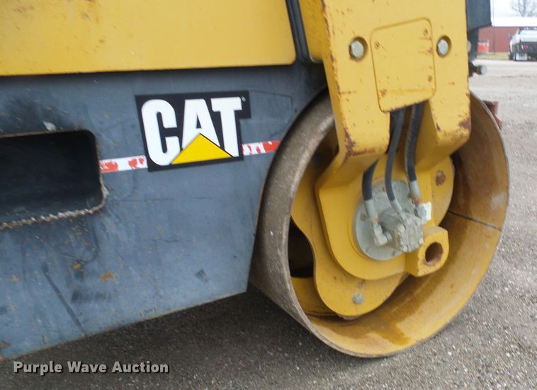 image for item DD1975 2001 Caterpillar CB-334D double drum vibratory roller