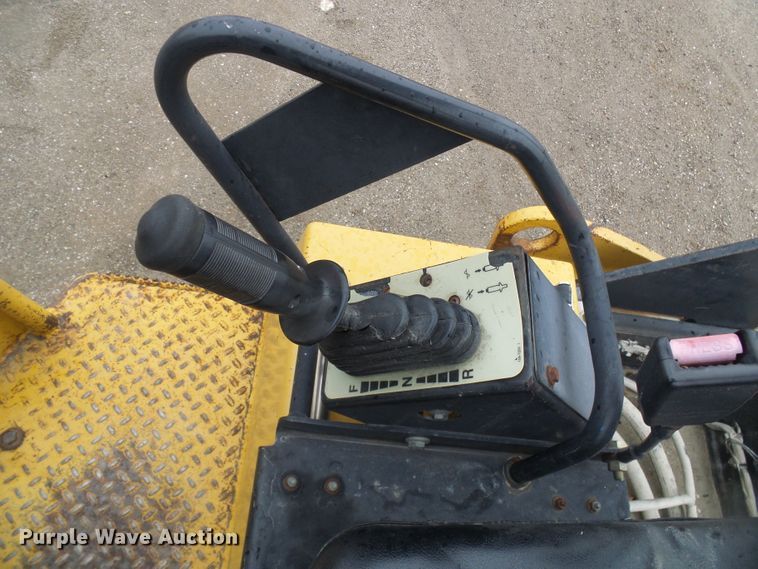 image for item DD1975 2001 Caterpillar CB-334D double drum vibratory roller