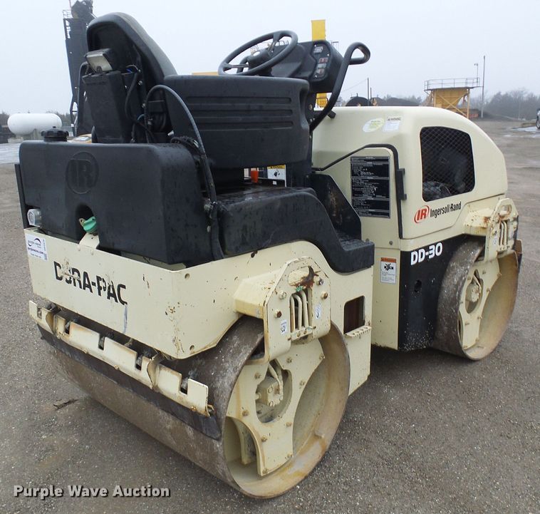 image for item DD1976 Ingersoll Rand DD30 double drum vibratory roller