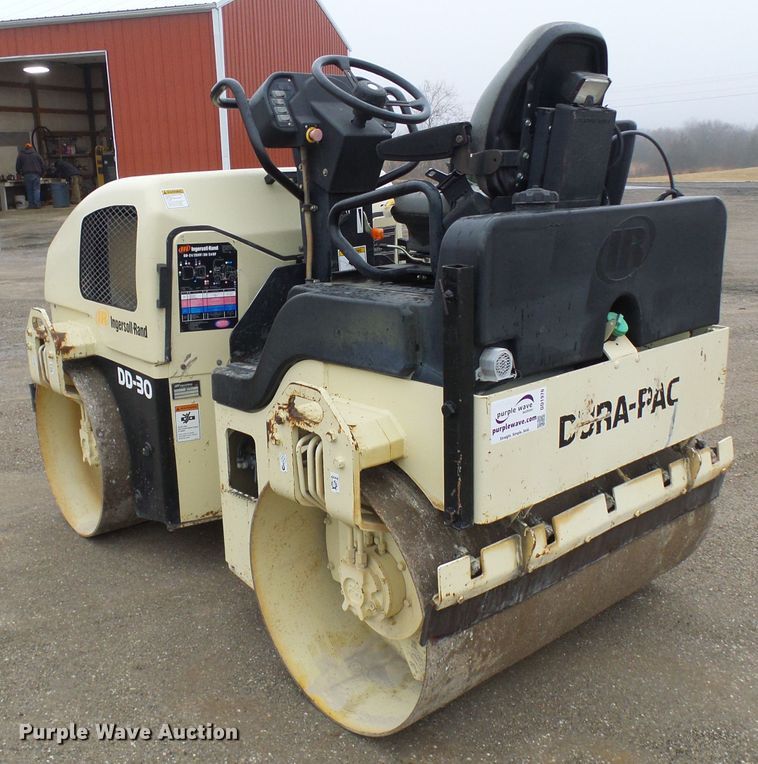 image for item DD1976 Ingersoll Rand DD30 double drum vibratory roller