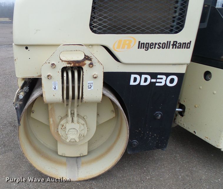 image for item DD1976 Ingersoll Rand DD30 double drum vibratory roller