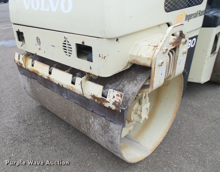 image for item DD1976 Ingersoll Rand DD30 double drum vibratory roller