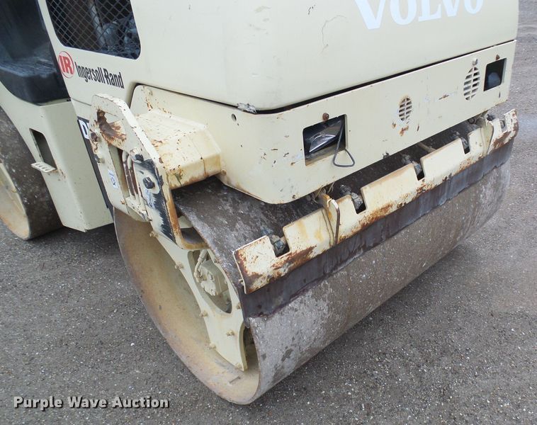 image for item DD1976 Ingersoll Rand DD30 double drum vibratory roller