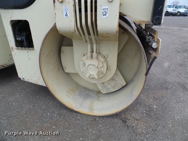 image for item DD1976 Ingersoll Rand DD30 double drum vibratory roller