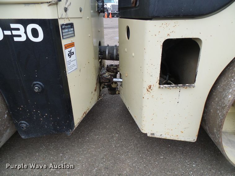 image for item DD1976 Ingersoll Rand DD30 double drum vibratory roller