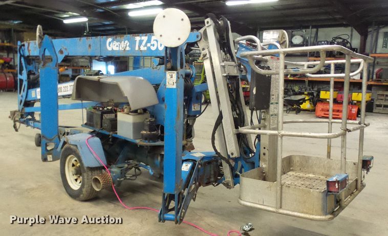 image for item DD1983 2007 Genie TZ50 boom lift