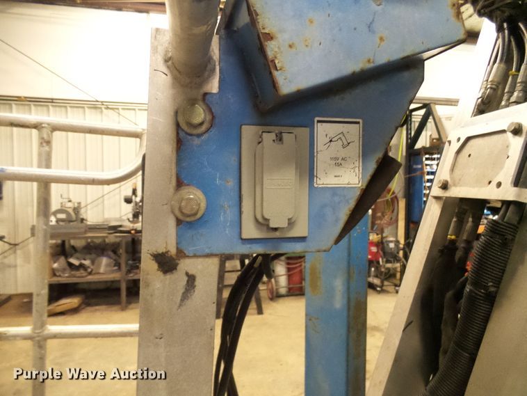 image for item DD1983 2007 Genie TZ50 boom lift