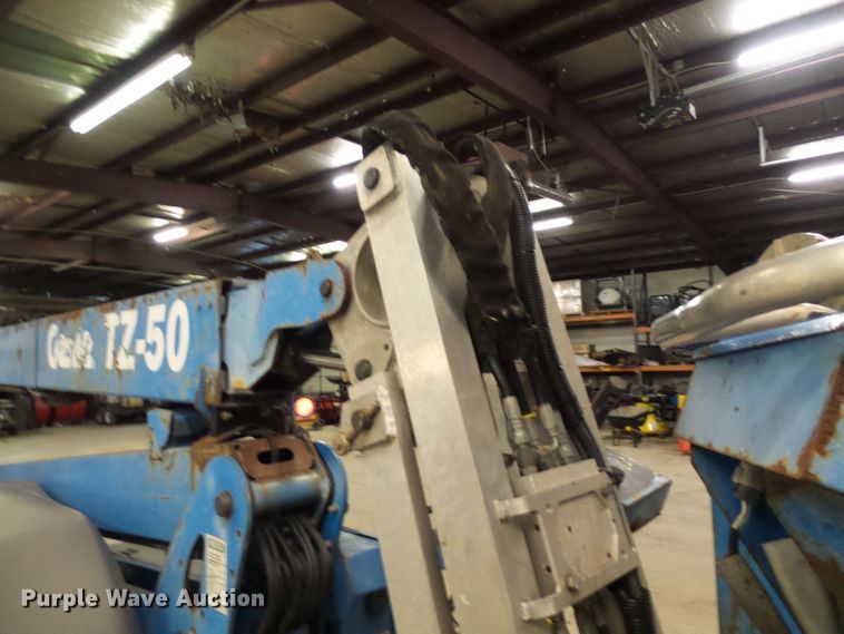 image for item DD1983 2007 Genie TZ50 boom lift