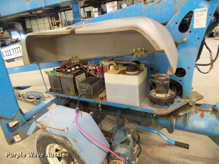 image for item DD1983 2007 Genie TZ50 boom lift