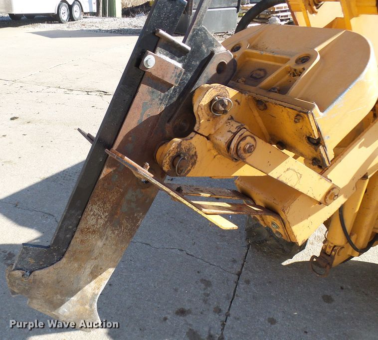 image for item DD1986 Case Maxi Sneaker vibratory plow