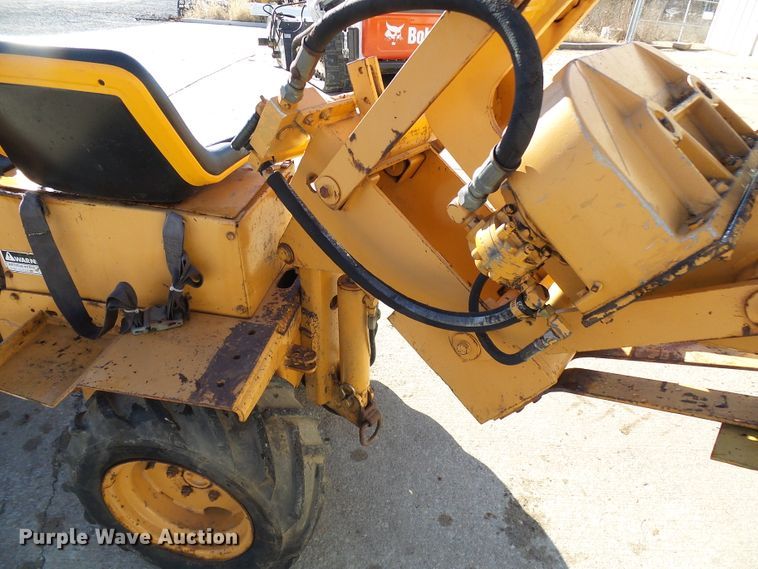 image for item DD1986 Case Maxi Sneaker vibratory plow