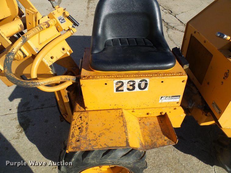 image for item DD1986 Case Maxi Sneaker vibratory plow