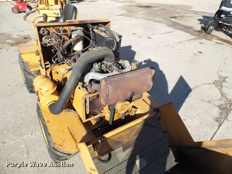 image for item DD1986 Case Maxi Sneaker vibratory plow