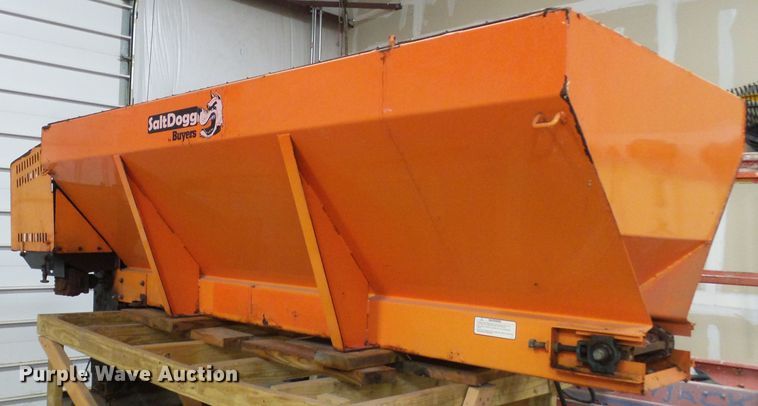 image for item DD1988 Salt Dogg SCH096CX spreader