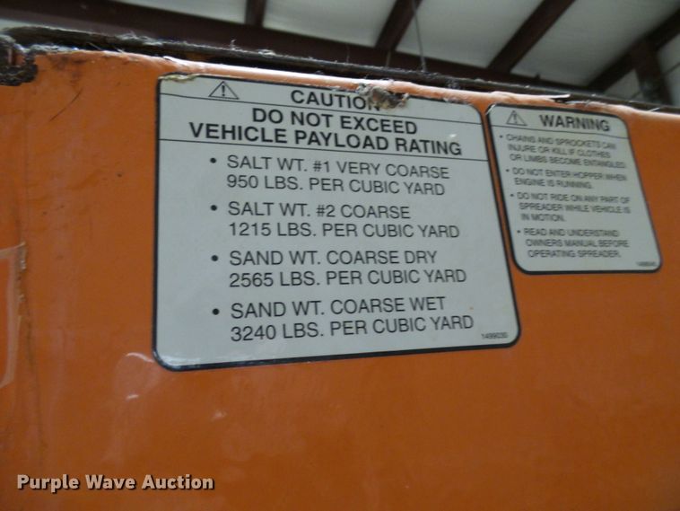 image for item DD1988 Salt Dogg SCH096CX spreader