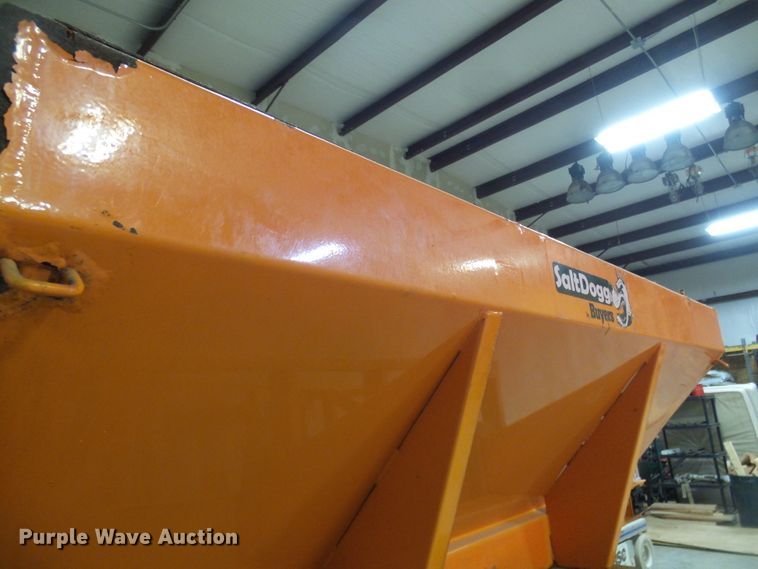 image for item DD1988 Salt Dogg SCH096CX spreader