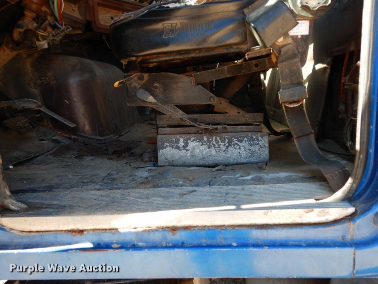 image for item DD3023 1985 White WCM dump truck