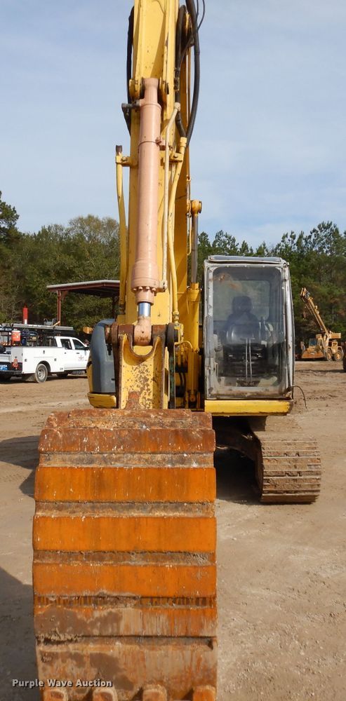 image for item DD3034 2006 Kobelco SK135SRLC-1E excavator