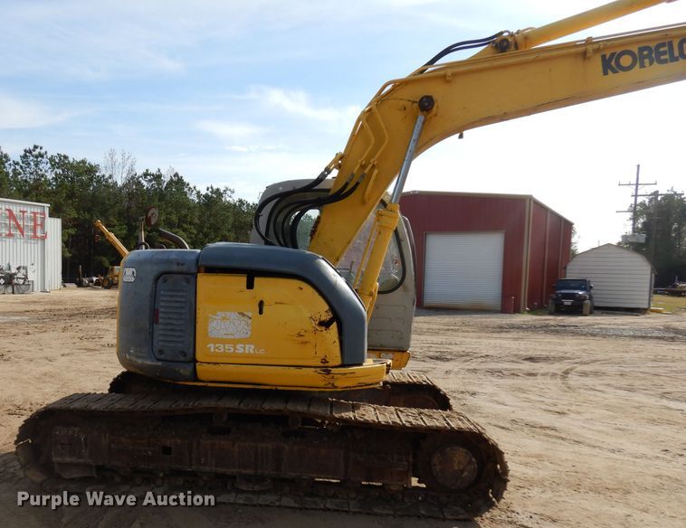 image for item DD3034 2006 Kobelco SK135SRLC-1E excavator