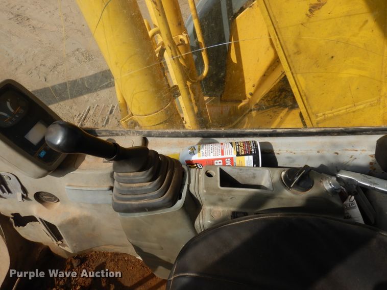 image for item DD3034 2006 Kobelco SK135SRLC-1E excavator