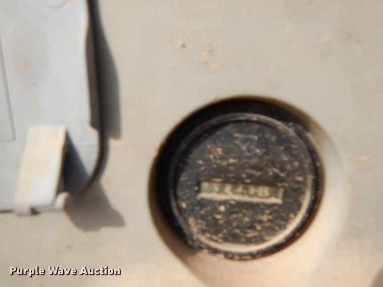 image for item DD3034 2006 Kobelco SK135SRLC-1E excavator